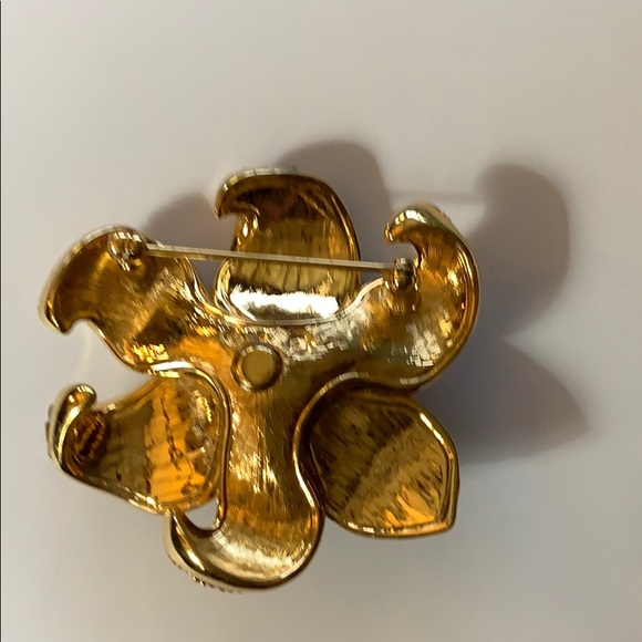 Swarovski Crystal Booch - Picture 5 of 5